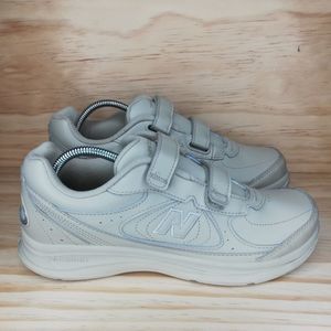 New Balance 577 Men's Size 9.5 DSL-2 Leather Cream Walking Shoes Sneakers